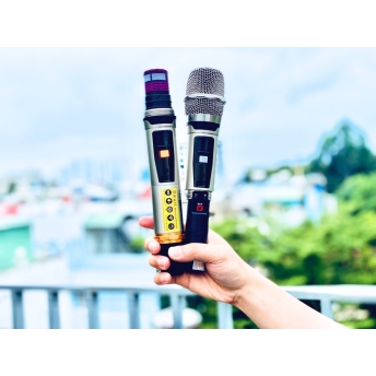 Loa Blutooth MTMAX BK42 Hiện Đại, 4 Loa, 1 Bass Cho Công Suất Vượt Trội 500W, Sóng UHF Siêu Cao Cho Âm Thanh Ổn Định,  Kết Nối Dễ Dàng Với Nhiều Thiết Bị.