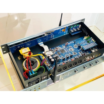 Vang Số MTMAX V1368 - Công Nghệ DSP, Chống Hú FBX, Kết Nối Đa Dạng, Thiết Kế Sang Trọng, Màn Hình LCD, Điều Khiển Từ Xa