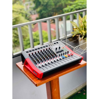 Mixer MTMAX F88Pro Đẩy Liền Vang Liền Mixer Công Suất 8 Cổng Micro Chỉnh Equalizer 99 Hiệu Ứng DSP