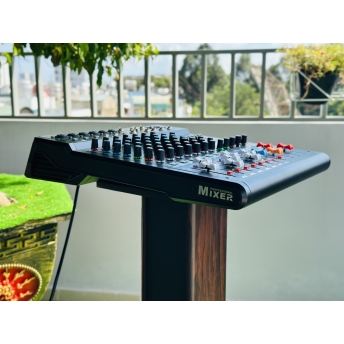 Mixer MTMAX MAX18 – 6 Dường line Tích Hợp Nguồn 48V, 99 Hiệu Ứng DSP, Hát Livestream, Thu Âm, Karaoke Với Dàn Âm Thanh Gia Đình