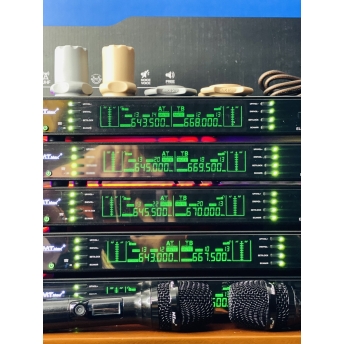 Micro Bóng Tube Cao Cấp MTMAX M1Pro, Bắt Sóng Xa Đến 120 Mét Tần Số UHF Cực Cao UHF 640-690 MHz Cùng Công Nghệ Cảm Biến Tự Ngắt Hiện Đại, Thiết Kế Sang Trọng Khi Setup Mọi Không Gian 