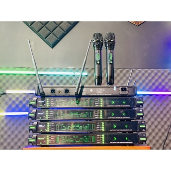 Micro Bóng Tube Cao Cấp MTMAX M1Pro, Bắt Sóng Xa Đến 120 Mét Tần Số UHF Cực Cao UHF 640-690 MHz Cùng Công Nghệ Cảm Biến Tự Ngắt Hiện Đại, Thiết Kế Sang Trọng Khi Setup Mọi Không Gian 
