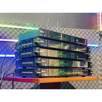 Micro Bóng Tube Cao Cấp MTMAX M1Pro, Bắt Sóng Xa Đến 120 Mét Tần Số UHF Cực Cao UHF 640-690 MHz Cùng Công Nghệ Cảm Biến Tự Ngắt Hiện Đại, Thiết Kế Sang Trọng Khi Setup Mọi Không Gian 
