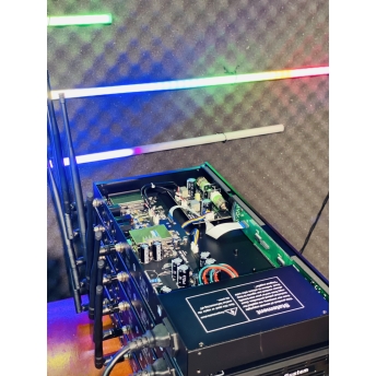 Micro Bóng Tube Cao Cấp MTMAX M1Pro, Bắt Sóng Xa Đến 120 Mét Tần Số UHF Cực Cao UHF 640-690 MHz Cùng Công Nghệ Cảm Biến Tự Ngắt Hiện Đại, Thiết Kế Sang Trọng Khi Setup Mọi Không Gian 