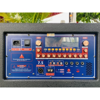 Loa Kéo Cao Cấp MTMAX E5PRO, Trang Bị Bass Đôi 50, 2 Trung, 2 Treble, Công Suất Mạnh Mẽ 1300W, Kèm 2 Micro Không Dây Đa Năng, Chống Hú, Bảo Hành 12 Tháng