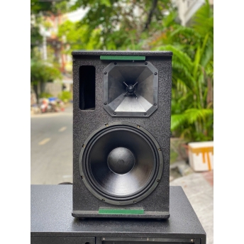Loa Kéo Karaoke Cao Cấp MTMAX BK688 Pro, Công Suất Mạnh Mẽ 2000W, Hệ Thống Loa Chính Bass 50, 4 Loa 30, 2 Treble, Loa Vệ Tinh Bass 30, Đi Kèm 2 Micro Không Dây Chống Hú, Rè, Phù Hợp Không Gian Giải Trí Lớn, Phòng Trà, Quán Cà Phê Sân Vườn
