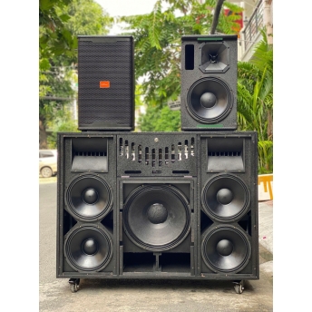 Loa Kéo Karaoke Cao Cấp MTMAX BK688 Pro, Công Suất Mạnh Mẽ 2000W, Hệ Thống Loa Chính Bass 50, 4 Loa 30, 2 Treble, Loa Vệ Tinh Bass 30, Đi Kèm 2 Micro Không Dây Chống Hú, Rè, Phù Hợp Không Gian Giải Trí Lớn, Phòng Trà, Quán Cà Phê Sân Vườn