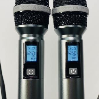 Micro Đầu Thu Cao Cấp Chính Hãng MTMAX UGX122 Sóng UHF, Chất Âm Trong Trẻo, Sơn Phủ Nano Chất Lượng Cao