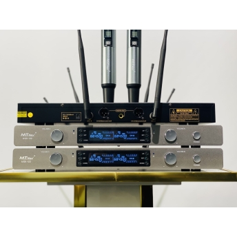 Micro Đầu Thu Cao Cấp Chính Hãng MTMAX UGX122 Sóng UHF, Chất Âm Trong Trẻo, Sơn Phủ Nano Chất Lượng Cao