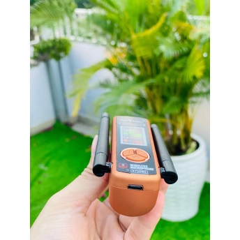 Bộ 4 Micro Không Dây Đa Năng MTMAX K72 - Hút Âm Tốt, Chống Hú Hiệu Quả - Sạc Pin Ngay Trên Mic – Đầu Thu Xoay 90 Độ