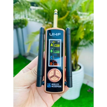 Bộ 4 Micro Không Dây Đa Năng MTMAX K72 - Hút Âm Tốt, Chống Hú Hiệu Quả - Sạc Pin Ngay Trên Mic – Đầu Thu Xoay 90 Độ