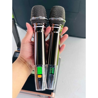 Micro Karaoke P2Plus UHF Siêu Độc Đáo Với Đèn LED RGB và Micro Hát Nhẹ, Hút Tiếng, Chống Hú Rít