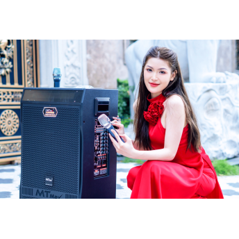 Loa Kéo Karaoke MTMAX 1002 Hệ Thống Bass 30, 1 Trung, 1 Treble, Công Suất 450 -  500W, Kèm 2 Micro Bắt Sóng Xa, Chống Hú, Loa Chơi Được Từ 30 Người Trở Lên, Karaoke Gia Đình, Phòng Trà